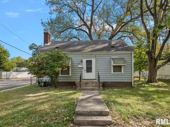 2200 S 12th St, Springfield, IL 62703