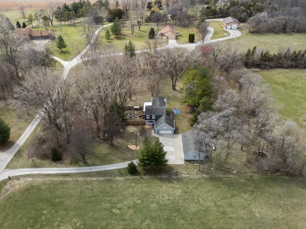 57213 Sand Hill Ln, Ames, IA 50010
