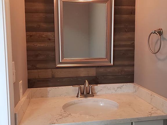 Updated 1/2 bath 