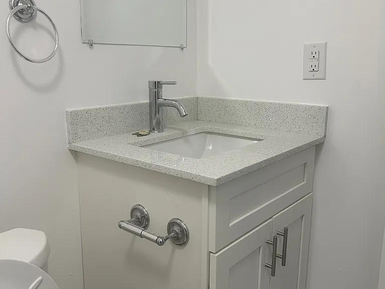 630 Cummings Ave — Photo 12