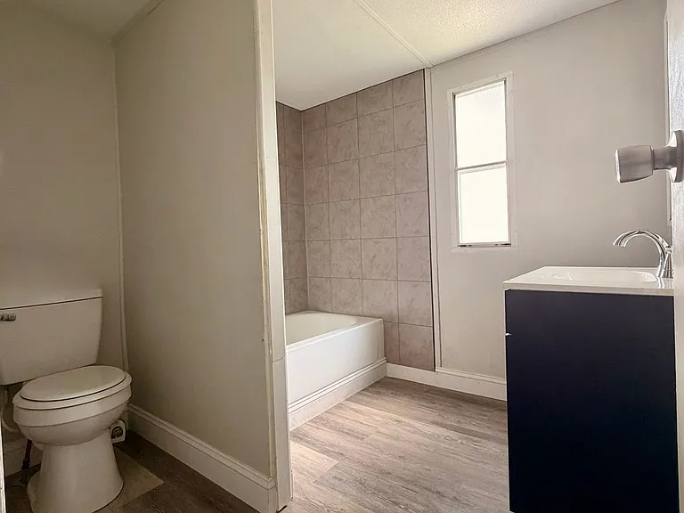 136 Bedrock Rd — Photo 5