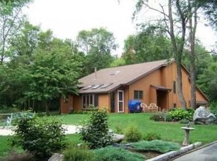 4446 S Indian Lake Dr, Janesville, WI 53548