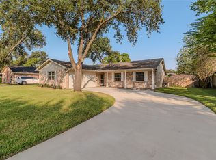 12406 Whittington Dr, Houston, TX 77077