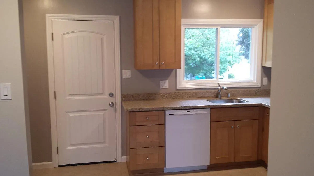 2 bed, 800 sqft, $3,530 — Photo 4