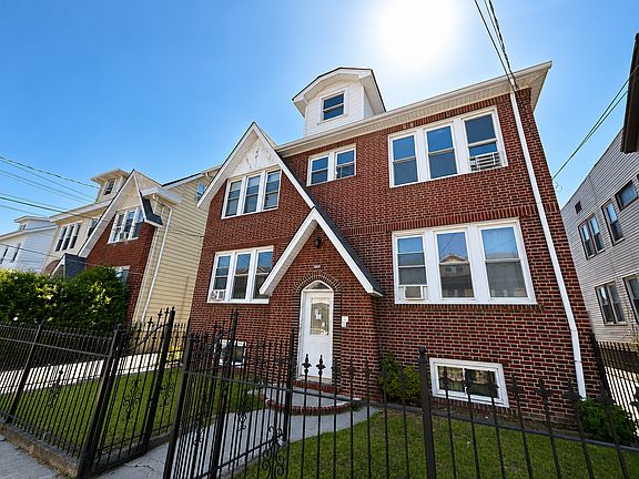 3rd image of 320-322 Kerrigan Blvd #3