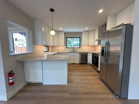4th image of 1151 University Ave #1153