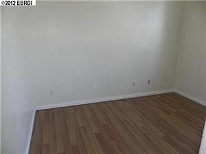 3rd image of 308 Pennsylvania St
