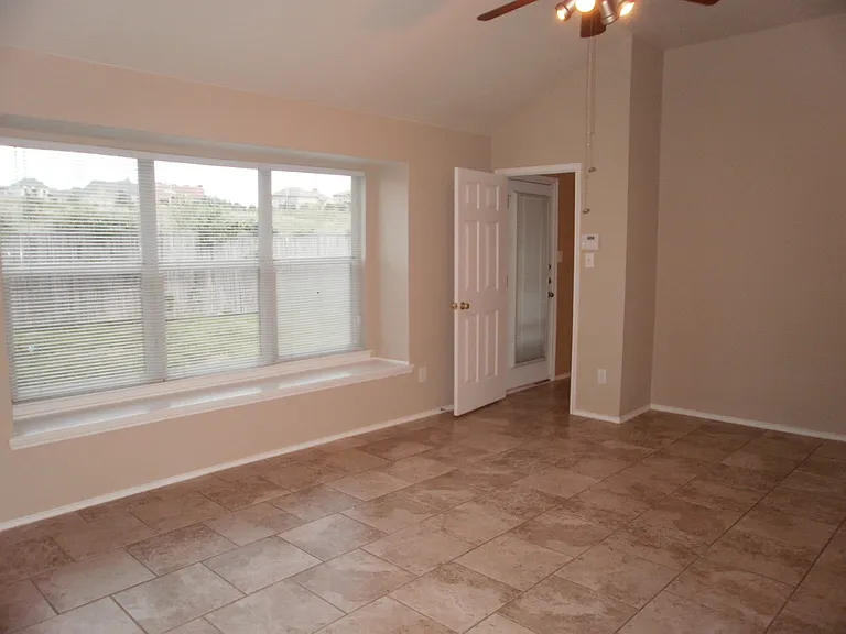 6912 Longhorn Trl — Photo 6