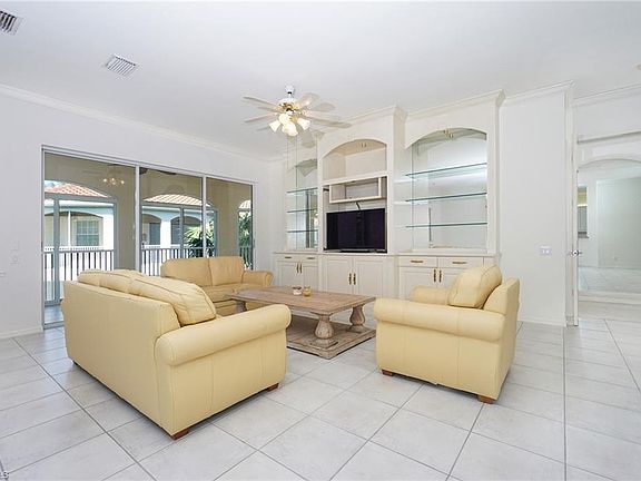 2nd image of 2100 L Ambiance CIR #201