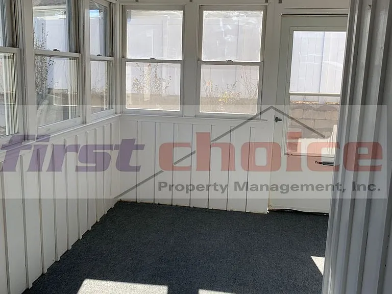 1750 Ridgefield Ct — Photo 37