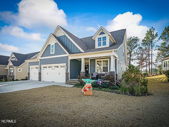 3rd image of 114 Plantation Dr