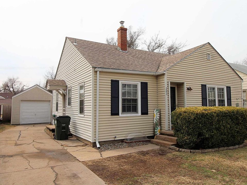 1st image of 203 W 25th Ave
