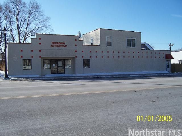 1st image of 228 Broadway Ave