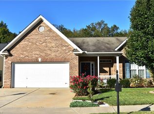 5509 Hardie Farm Dr, Greensboro, NC 27405