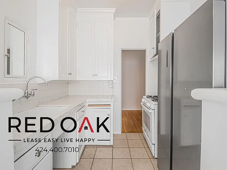 366 N Gardner St #366 — Photo 8