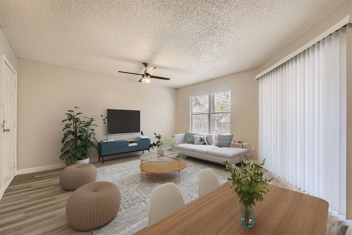 5600 N Beach St #1618 - Web Quality - 015 - 05 Dining Room_VS