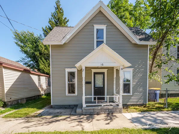 16 Indiana Ave NW, Grand Rapids, MI 49504