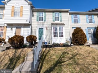 10 Regency Dr, Mount Holly, NJ 08060
