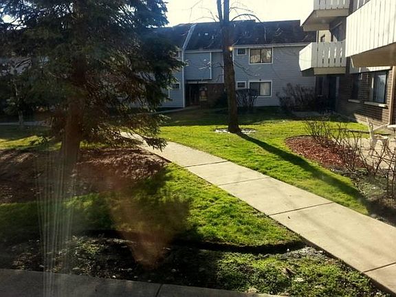 2nd image of 3000 Bayside Dr Unit 106