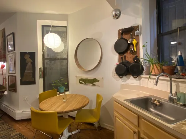 135 West 89th Street 2 image 3 of 10
