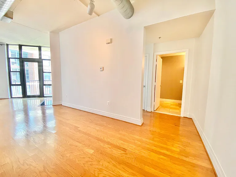 2020 12th St NW #611 — Photo 27
