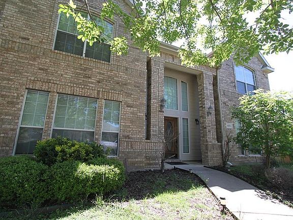 2nd image of 1253 Logan Dr