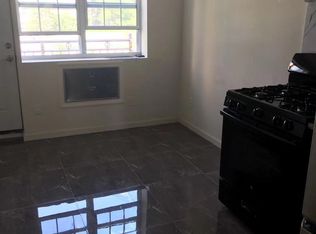 4348 Colden St, Flushing, NY 11355