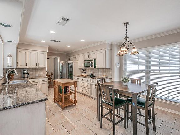 2nd image of 4003 Fort Branch Dr