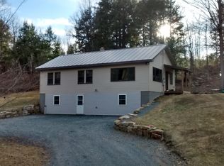 609 Point Of Pines Rd, Castleton, VT 05735