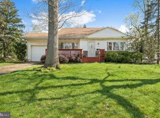 1522 Dogwood Dr, Cherry Hill, NJ 08003