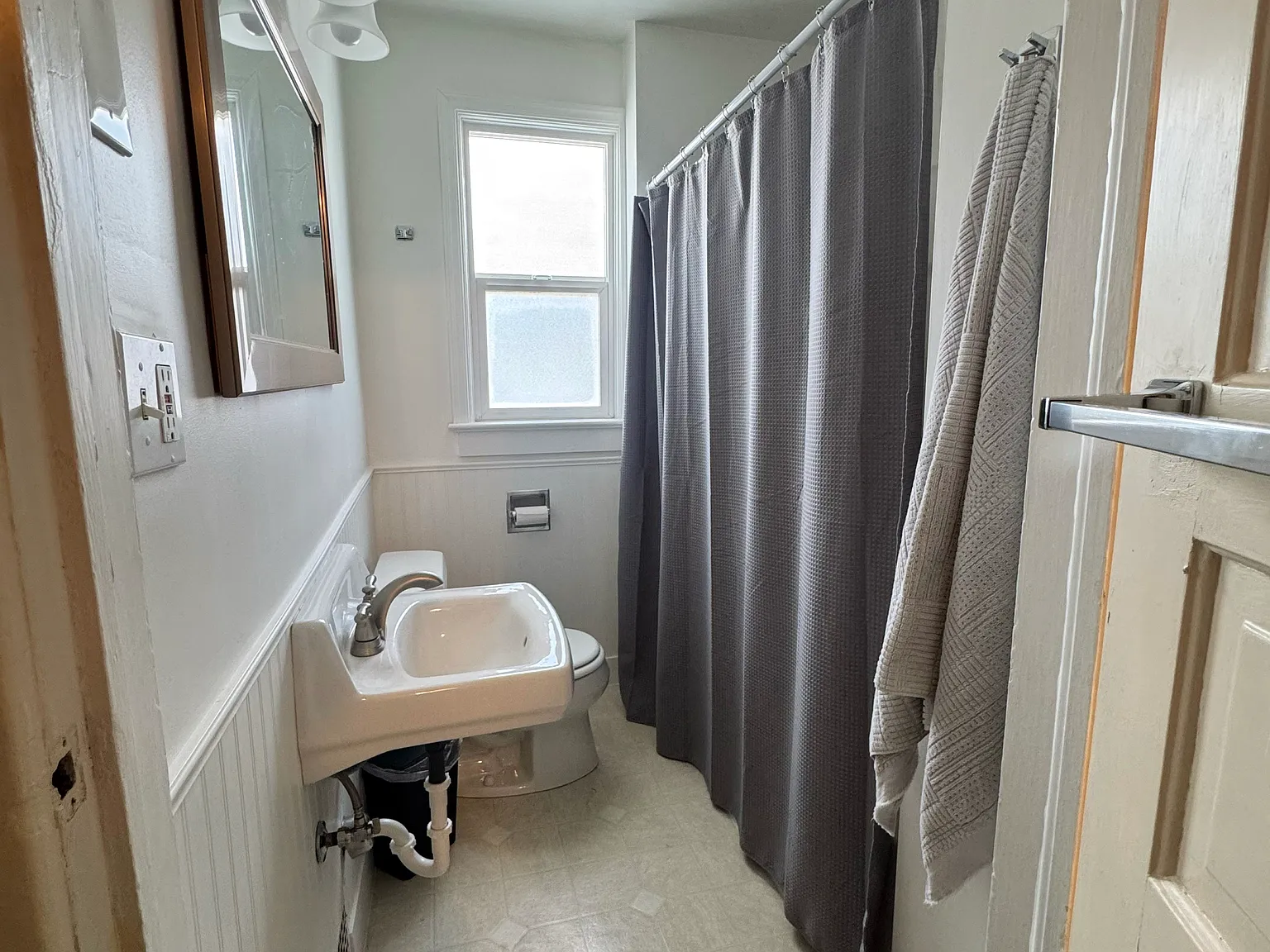 6 bed, $850 — Photo 4