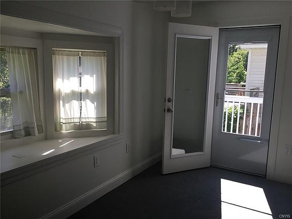 Door to back yard off family room