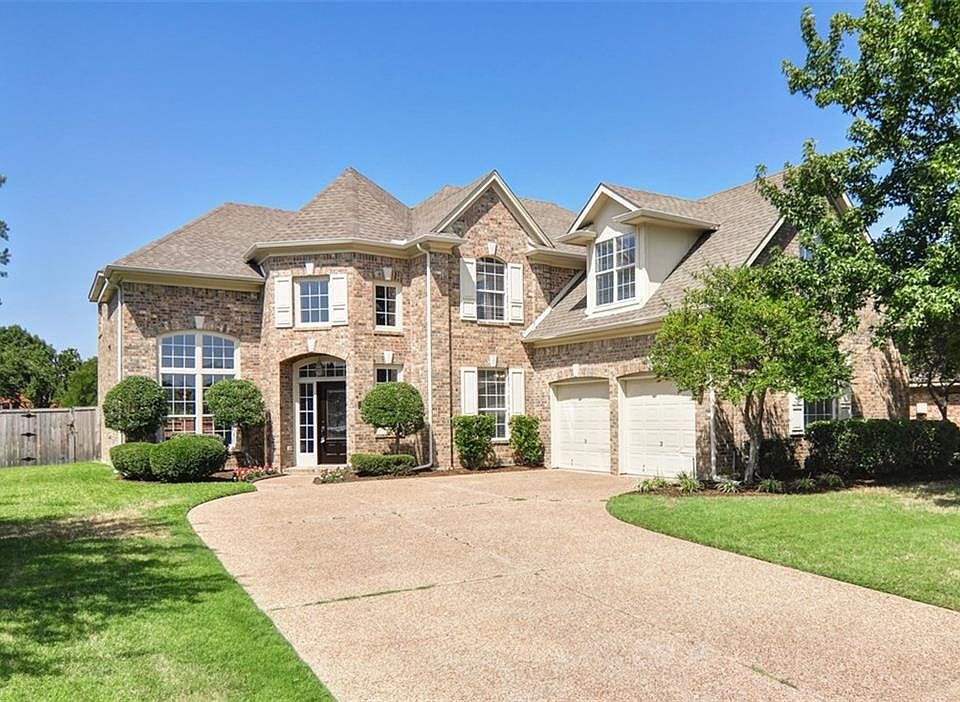 1st image of 818 Greenway Dr