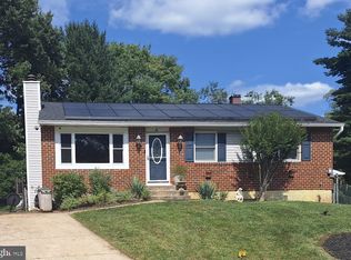4 Fairbridge Ct, Owings Mills, MD 21117