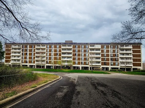 6400 York Ave S APT 417, Edina, MN 55435