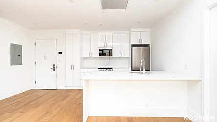 14-27 28th Avenue, #501