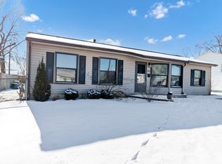 203 Murphy Dr, Romeoville, IL 60446