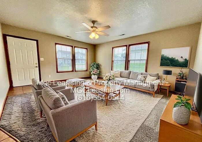 622 Willow Ln #A — Photo 1