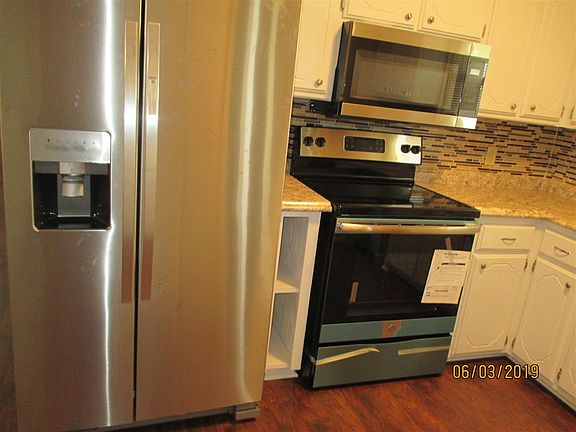 5th image of 2609 NE Lake Ave