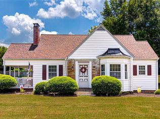 4272 High Point Rd, Winston Salem, NC 27107