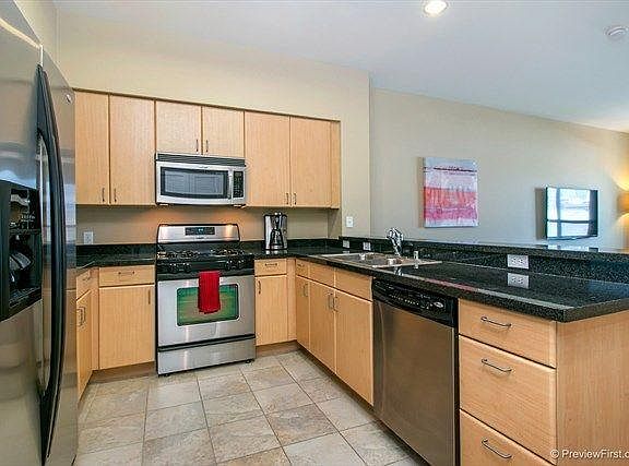 2nd image of 455 Island Ave