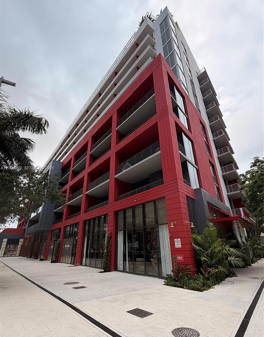 The Standard Residences Mi — Photo 1