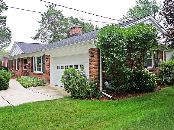 3rd image of 5051 Winding Ln