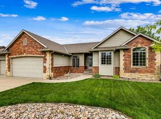 2055 E Quail Hollow St, Derby, KS 67037