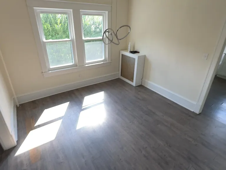 1201 Monroe Ave — Photo 3