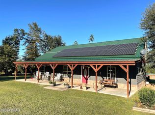 6665 Raylene Rd, Grand Ridge, FL 32442