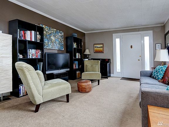 3rd image of 7017 21st Ave NE