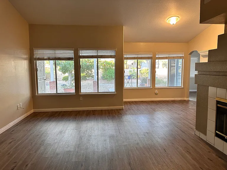 5904 Alimar Dr — Photo 18