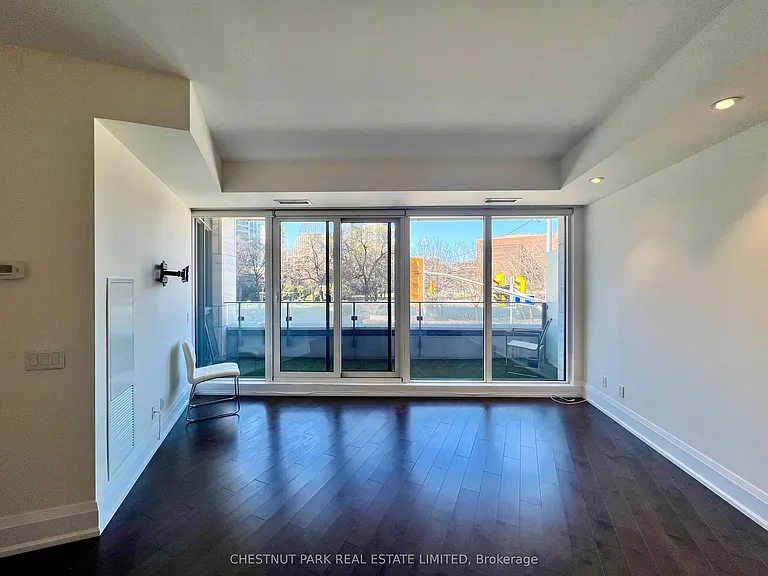 88 Davenport Rd #205 — Photo 9