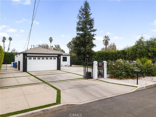 8238 Jumilla Ave, Winnetka, CA 91306